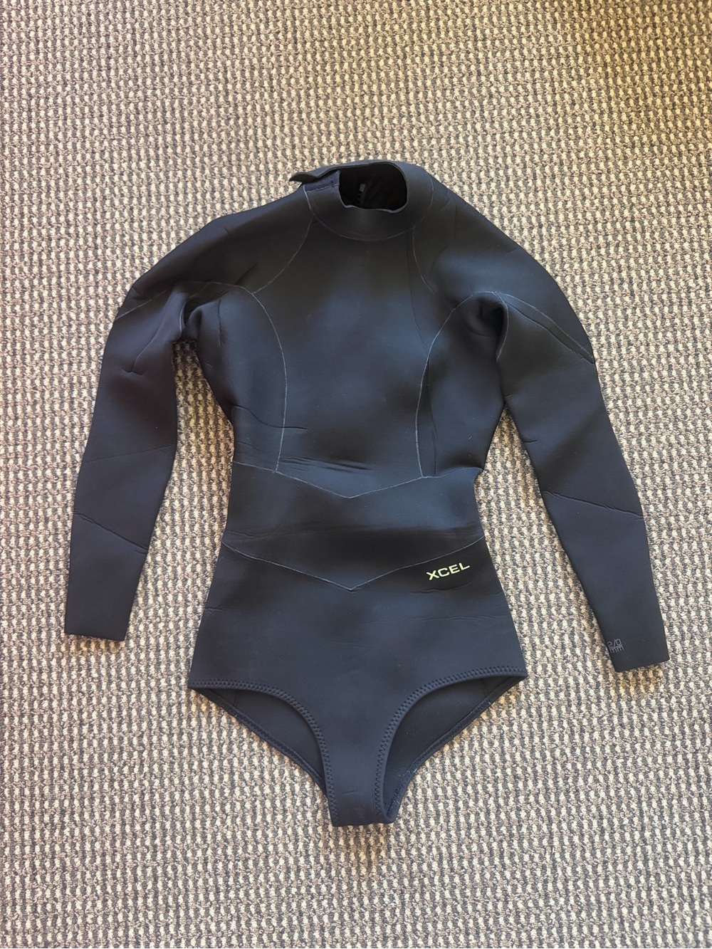 XCEL Women's Axis Long Sleeve Bikini Cut Back Zip Springsuit 2mm